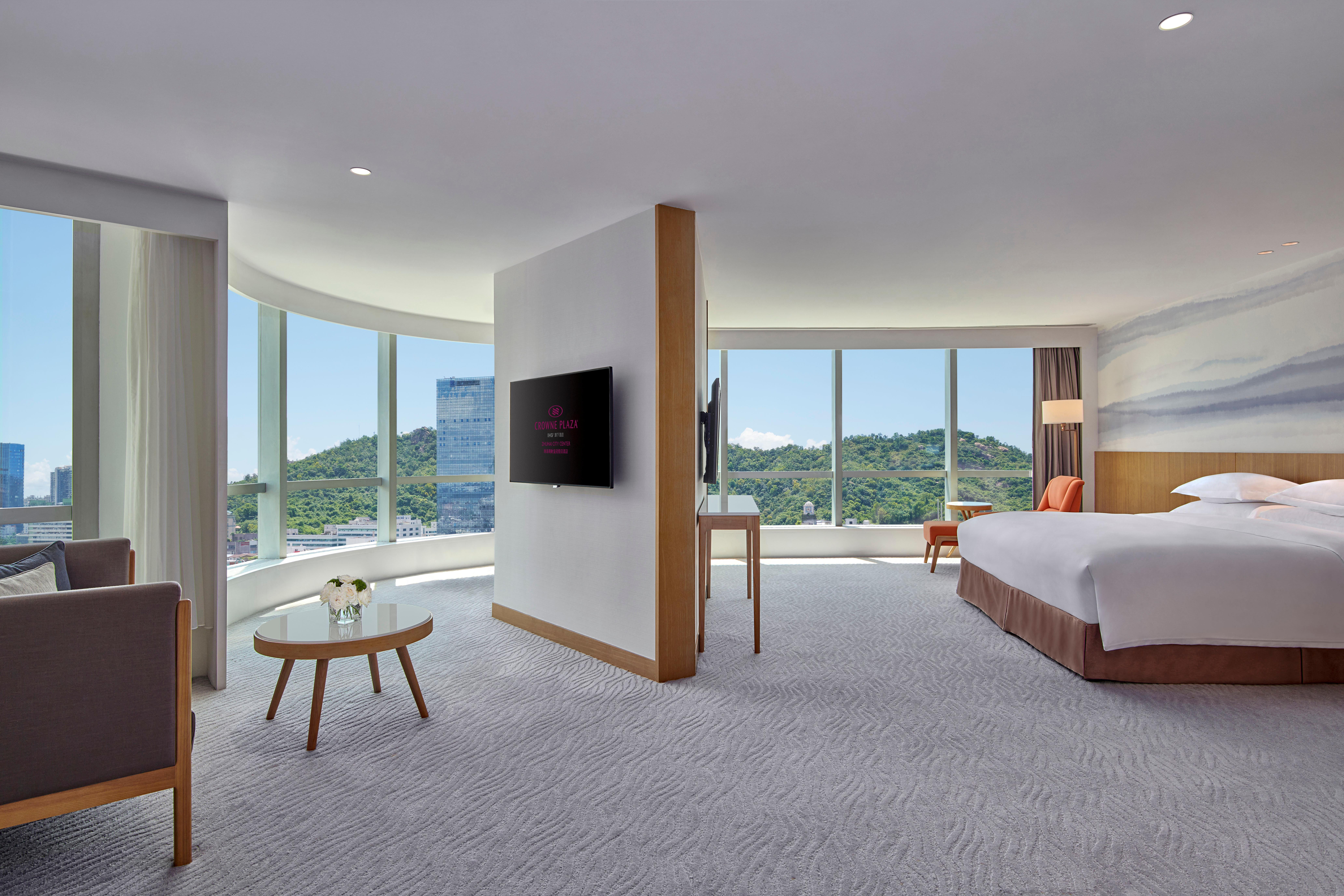 Crowne Plaza Zhuhai City Center By Ihg - Offers Free One-Way Shuttle To Chimelong Ocean Kingdom Eksteriør billede