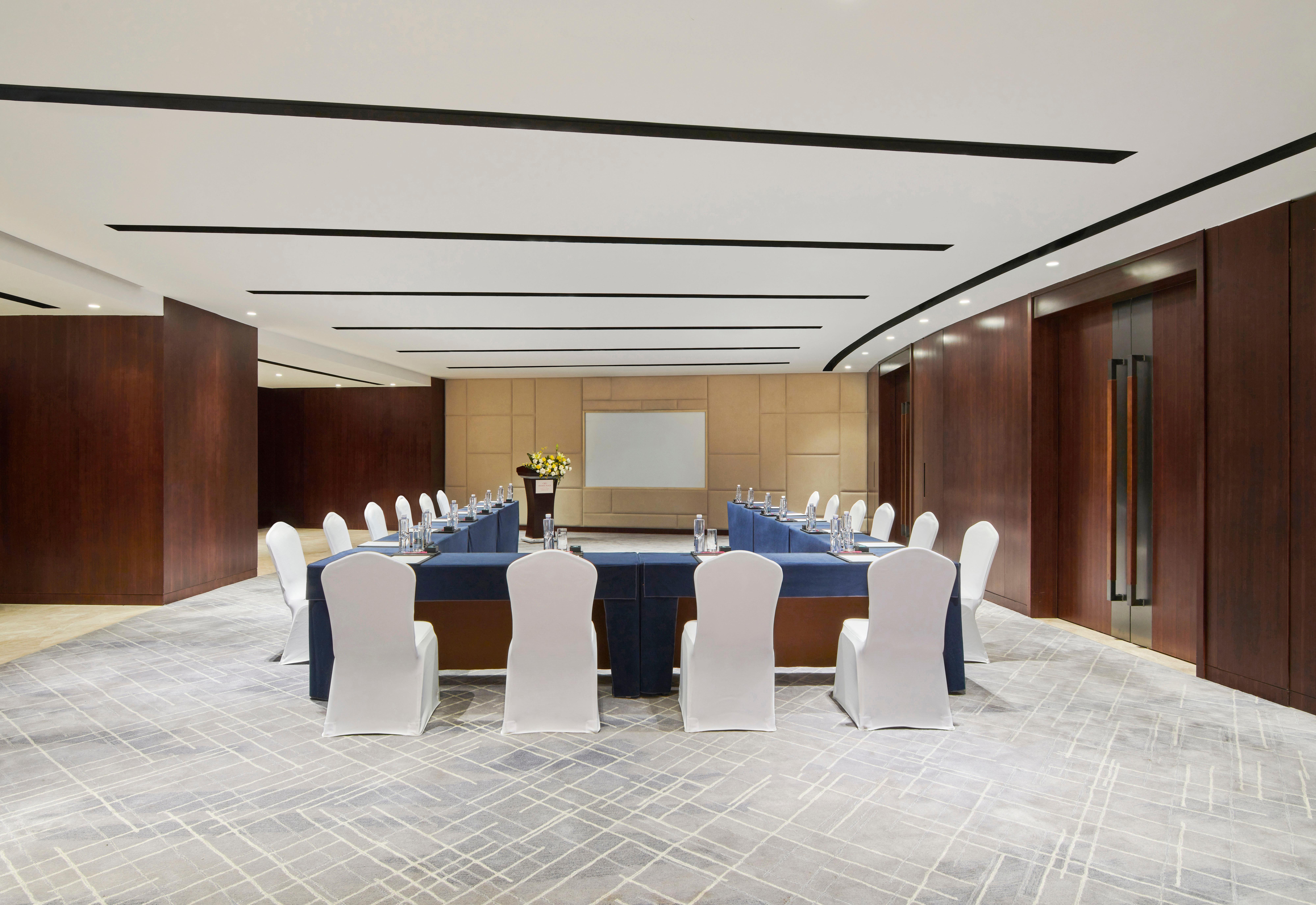 Crowne Plaza Zhuhai City Center By Ihg - Offers Free One-Way Shuttle To Chimelong Ocean Kingdom Eksteriør billede