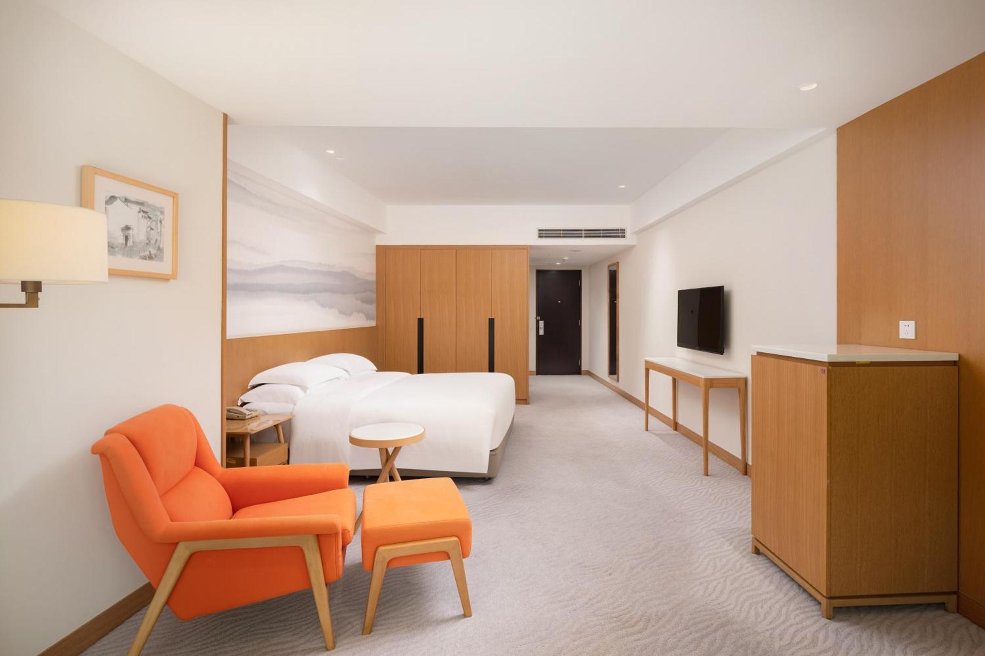 Crowne Plaza Zhuhai City Center By Ihg - Offers Free One-Way Shuttle To Chimelong Ocean Kingdom Eksteriør billede